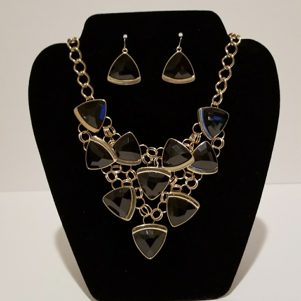 Black/Gold Necklace & Earrings